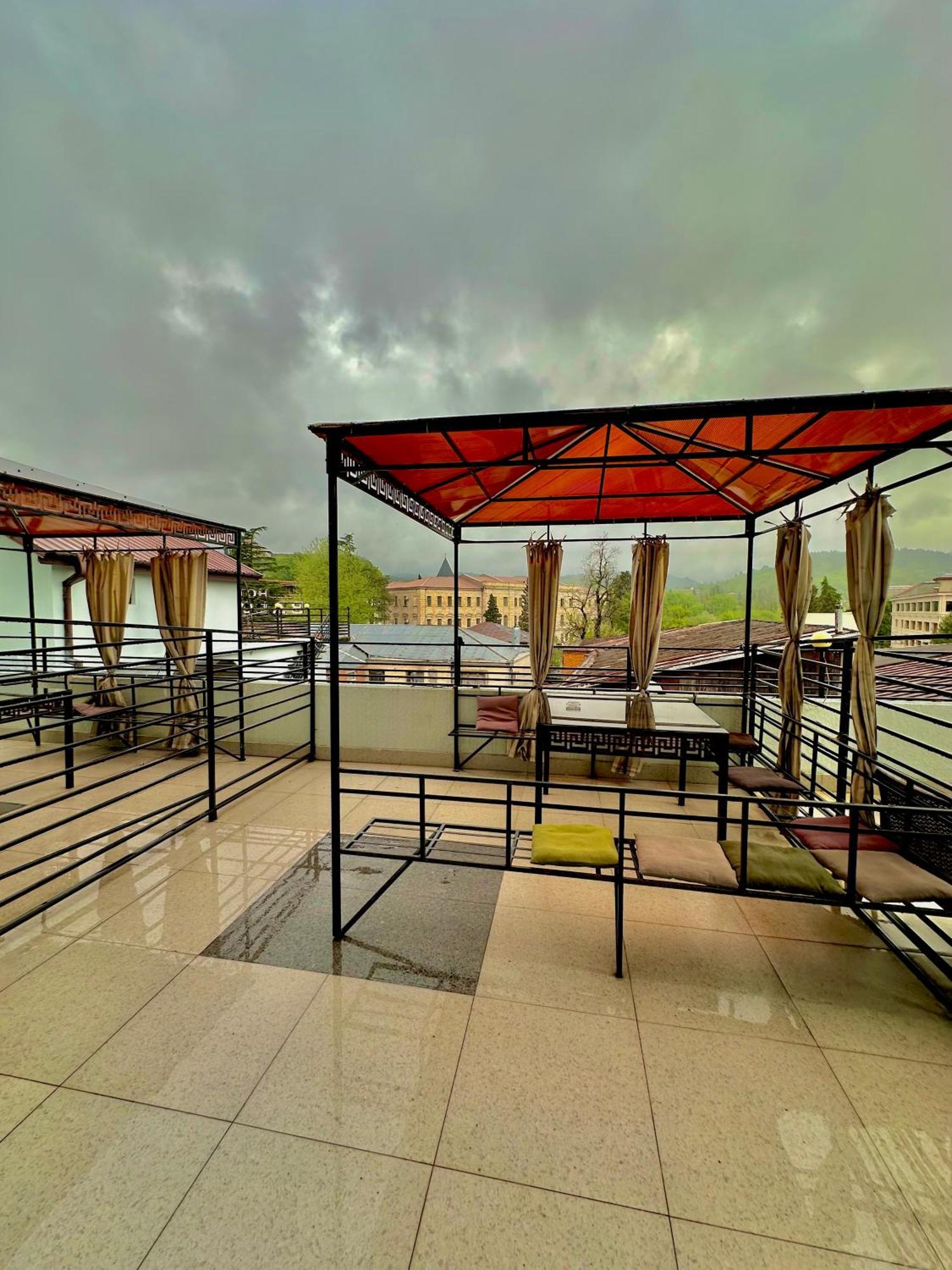 Отель Balcony Кутаиси Экстерьер фото