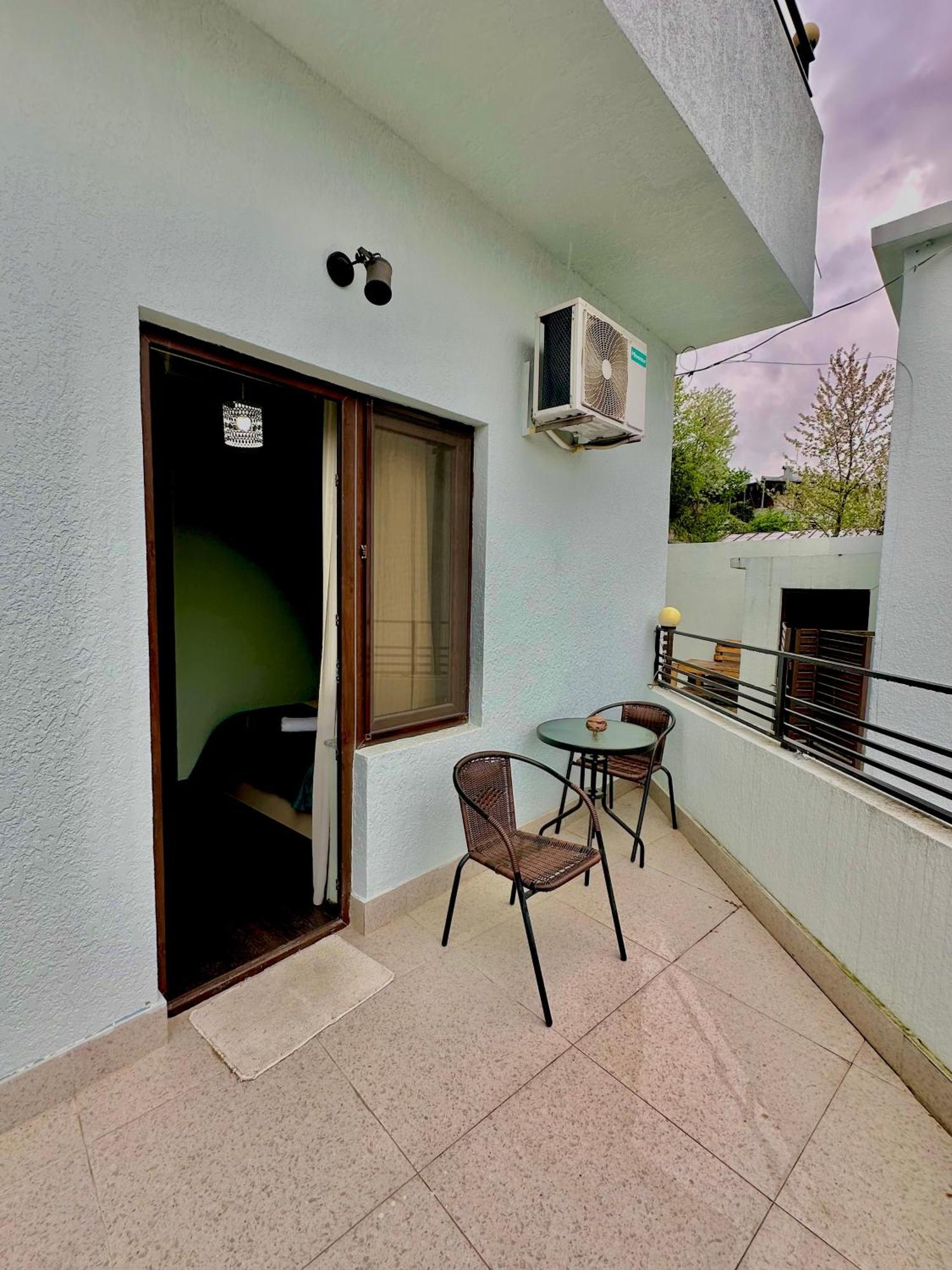 Отель Balcony Кутаиси Экстерьер фото