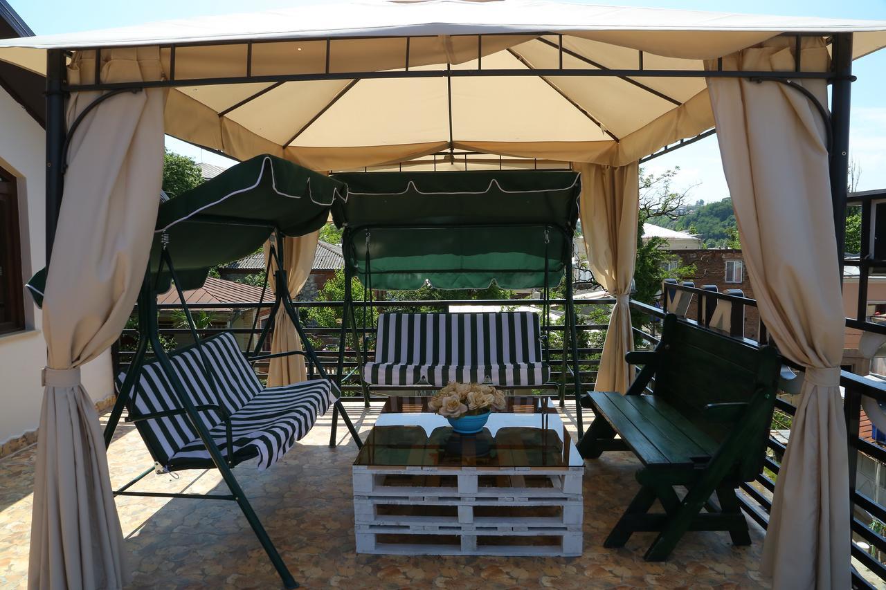 Отель Balcony Кутаиси Экстерьер фото